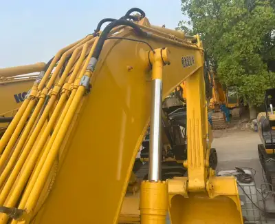 Used Komatsu PC400 Excavator photo 7