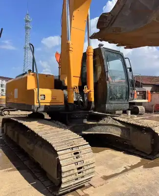 Used Hyundai 265LC-7 Excavator photo 4