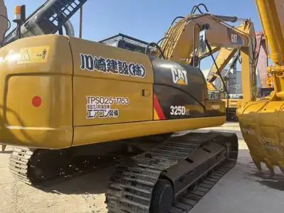 Used Caterpillar 325D Excavator photo 4