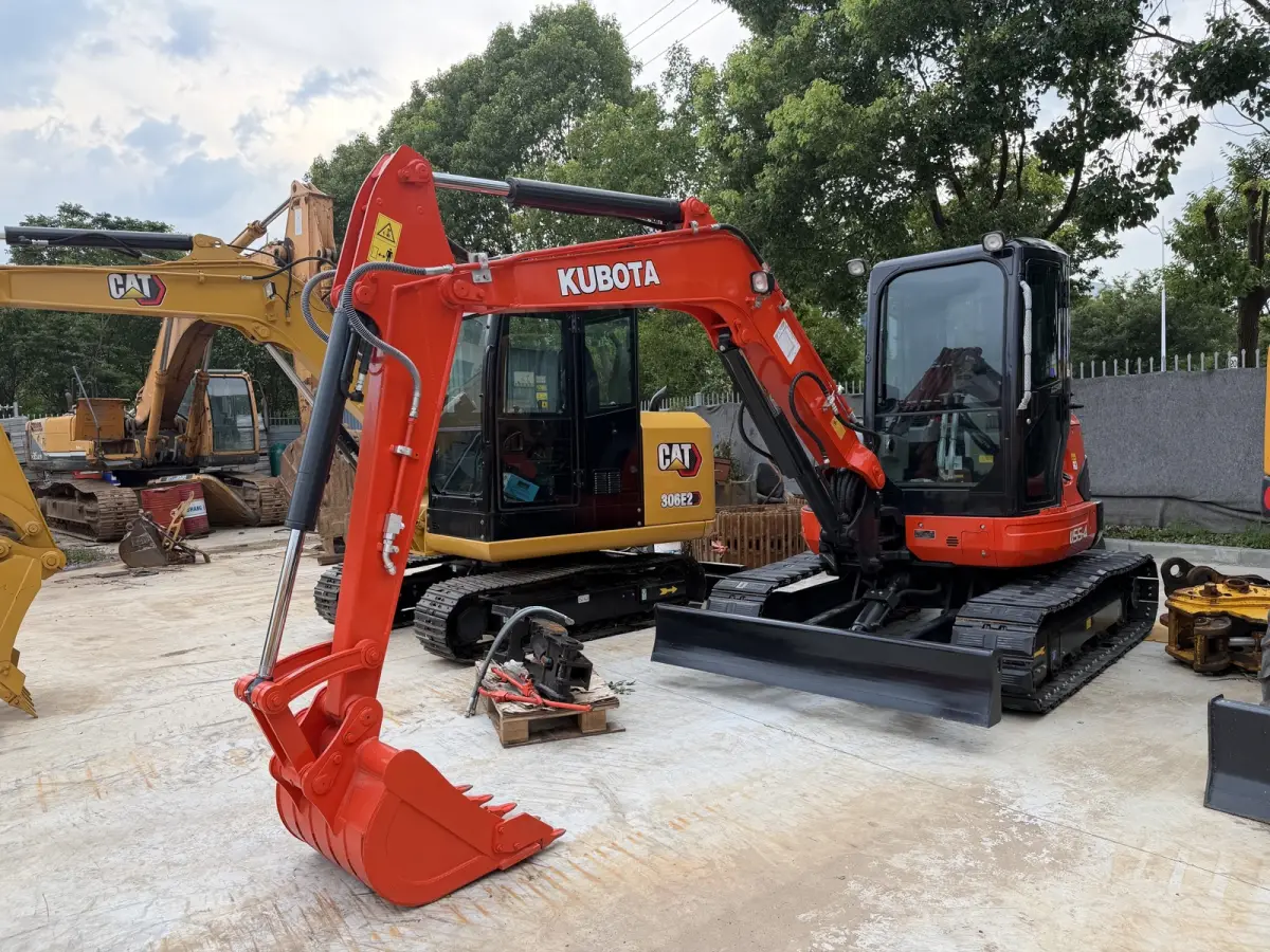 Used Kubota 55 Mini Excavator photo 1